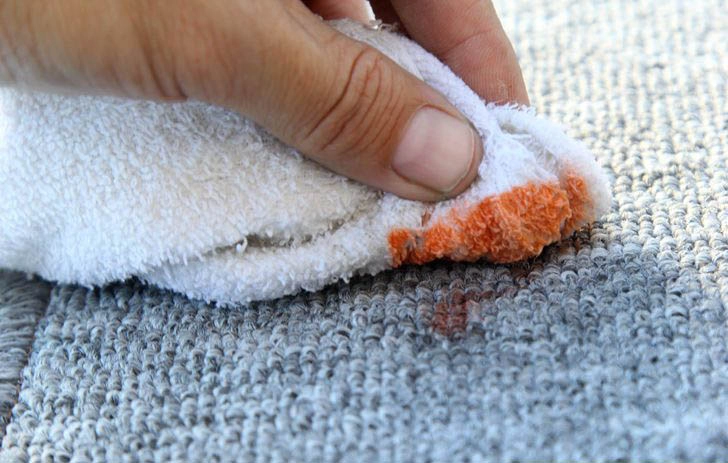 How To Clean Carpet Stain – Recommendations & Tips